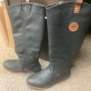 Reiker winter boots, size 11
